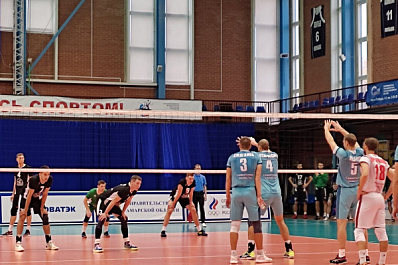 6 побед подряд: волейбольная "Нова" обыграла "Локомотив-Изумруд"