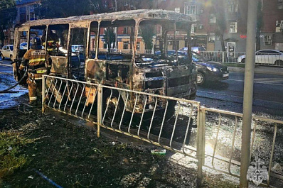 В Самаре 13 сентября на улице Победы загорелся автобус
