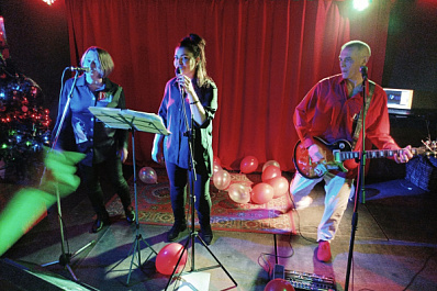 Жигулевские кругосветчики провели в Тольятти благотворительный вечер