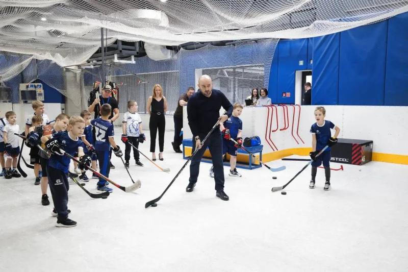 Образование, спорт и кадровые решения: Вячеслав Федорищев оценил работу социальных объектов в Кинельском районе