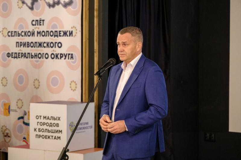 Самарцы участвуют в первом окружном слете сельской молодежи Приволжья