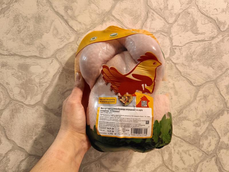 Минпромторг Самарской области: проблем с поставками мяса кур в торговые сети нет