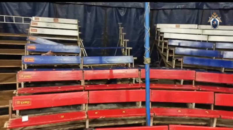 В Самарской области 7 марта в передвижном цирке обрушилась трибуна со зрителями