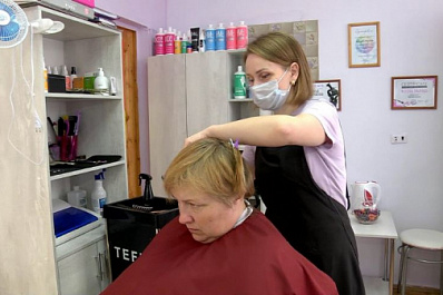 Благодаря соцконтракту жительница Челно-Вершин открыла собственную студию красоты