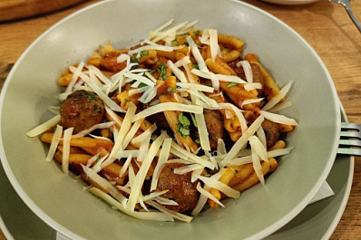 В ресторане Тольятти подали блюдо со стеклом