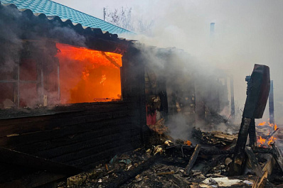 В селе Потуловка вспыхнул дом на 100 "квадратах"