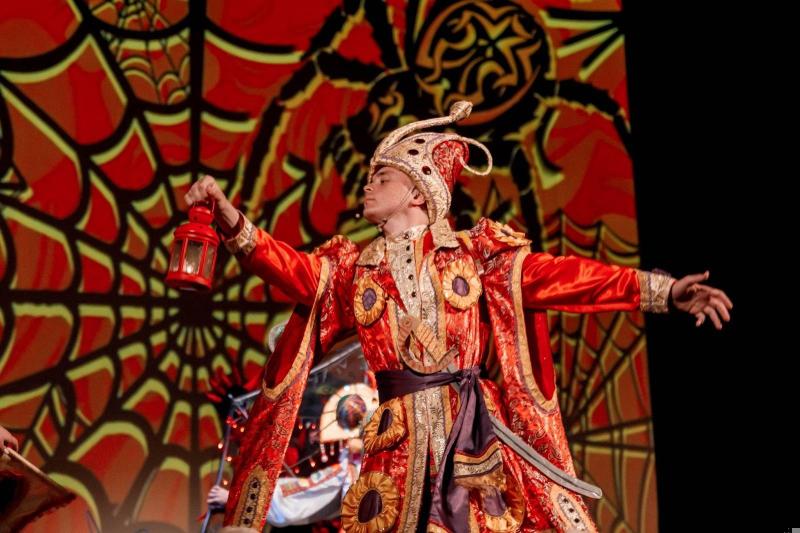 "Муха-Цокотуха" с песнями и танцами: новосибирский театр представил в Самаре четыре сказки
