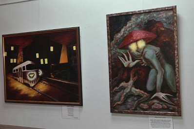 Металлическая акула и человек в химзащите: в Самаре открылась выставка Натальи Мерзляковой