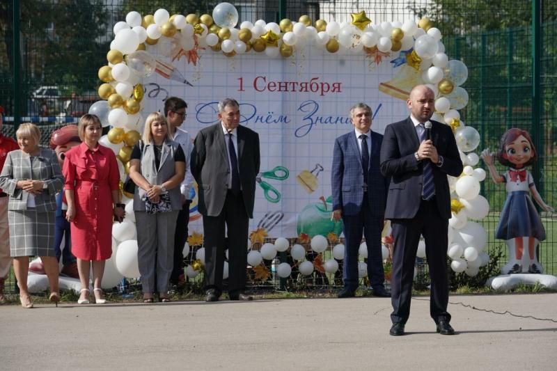 Вячеслав Федорищев посетил самарскую школу № 110