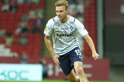 Голы Чернова и Глушенкова принесли победу "Крыльям Советов" в Уфе 