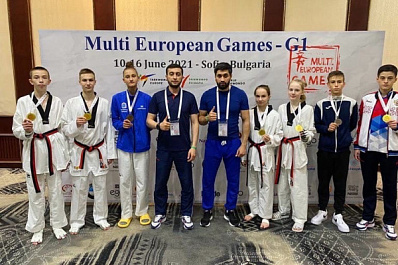 Сборная команда Самарской области по тхэквондо завоевала медали на турнире в Болгарии