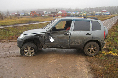 Кувыркнулся в воздухе: в Самарской области две машины столкнулись лоб в лоб