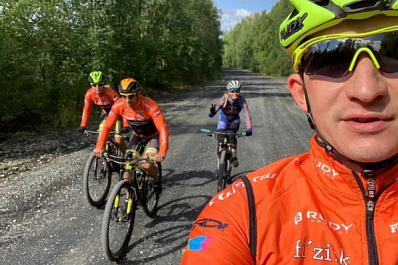 Максим и Елены Гоголевы медально проехали марафон