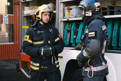 Из ТЦ "Аврора Молл" эвакуировали 350 человек