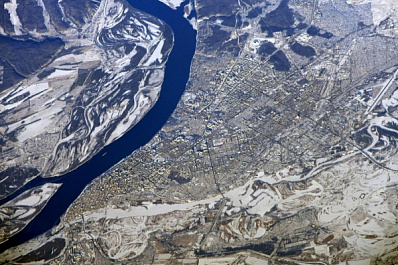 Российский космонавт показал вид на новогоднюю Самару из космоса