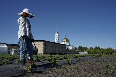 Врач назвал три правила безопасной работы на даче