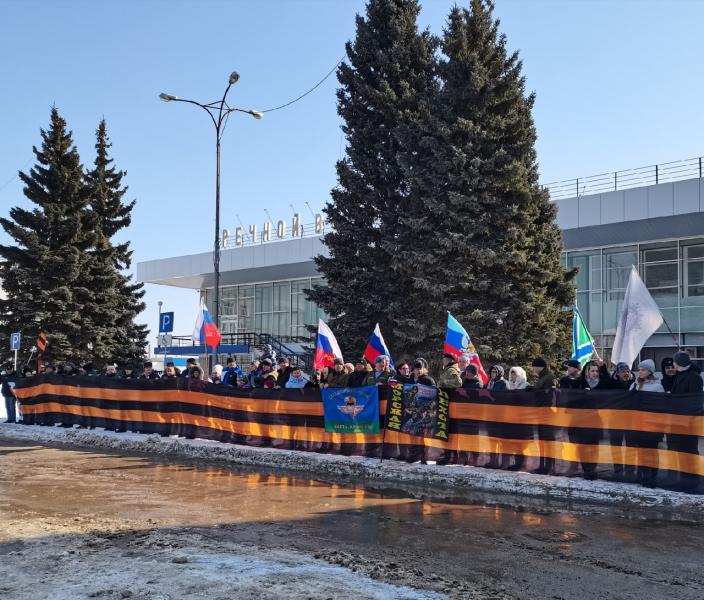 Глава Комсомольского района Тольятти: "Русские своих не бросают"