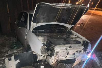 В Тольятти "Приора" протаранила фуру