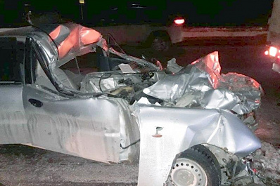 В Чапаевске мужчина получил травмы при столкновении легкового автомобиля и грузовика