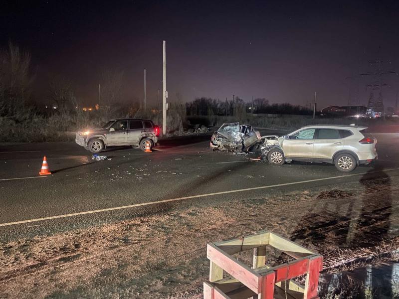 Три человека пострадали в ДТП с двумя автомобилями в Самаре на Ракитовском шоссе