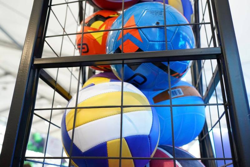 Суд обязал школу возместить ребенку стоимость брендового смартфона