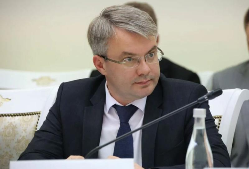 14 июля отмечает день рождения вице-губернатор - руководитель администрации губернатора Дмитрий Яковлев