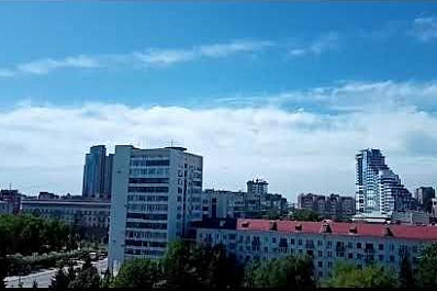 В небе над Самарой проходит воздушный парад ко Дню Победы