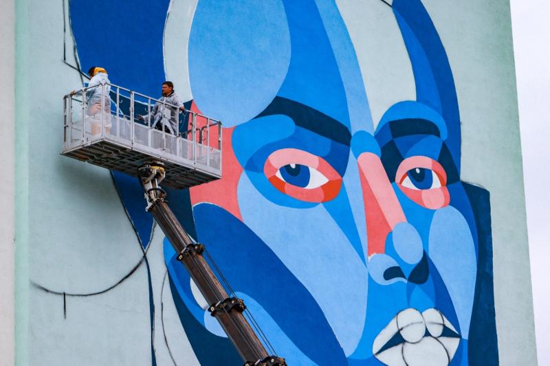 Уличные художники завершают свои работы в Самаре