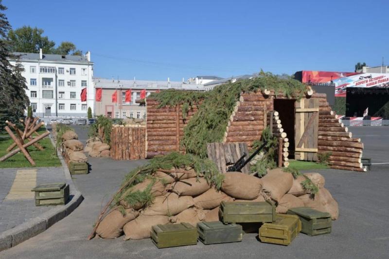 Музейные экспозиции и концерт: как отметят День воинской славы на площади Куйбышева 