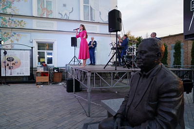 "Семейное древо" и шумовой оркестр: как прошла "Ночь музеев" в Музее Эльдара Рязанова