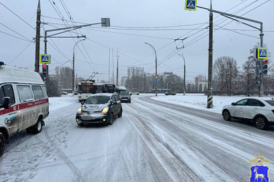 В Тольятти 13 декабря женщина на Nissan сбила 14-летнюю девочку 