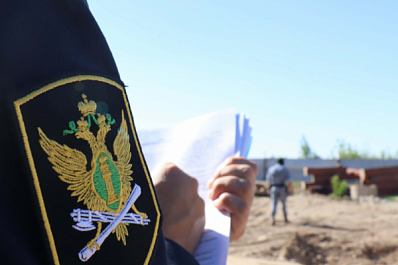 Судебные приставы помогли вернуть электричество в частный дом