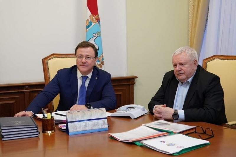 Дмитрий Азаров и Константин Титов обсудили перспективы развития в регионе медицинского туризма