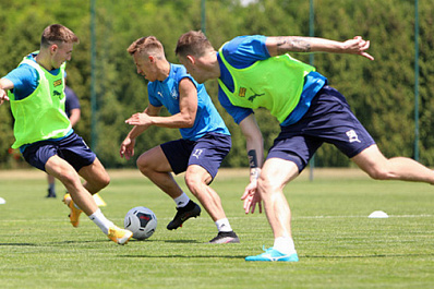 Игроки "Крыльев Советов" посмотрели матч Евро-2020 Россия - Финляндия 