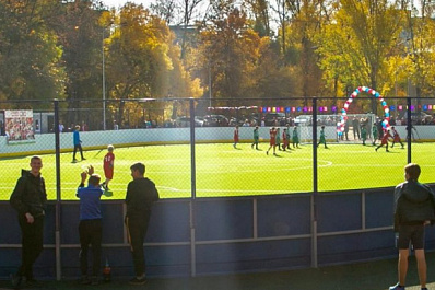 В поселке Сердовине в новом сквере созданы условия для занятий спортом 