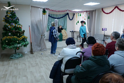 В Самаре показали новогодний спектакль для людей с нарушениями зрения