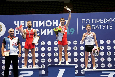 Самарские спортсмены завоевали награды на чемпионате России по прыжкам на батуте