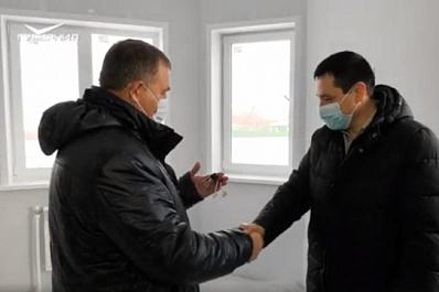 Жители Челно-Вершин получили ключи от нового дома