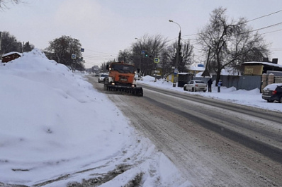 В Самаре из-за метели коммунальщики усиленно убирают улицы