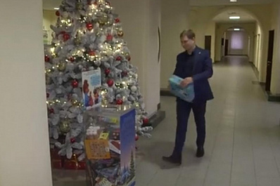 Самарцы могут передать подарки для воспитанников детдомов
