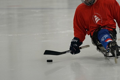 10:0 в нашу пользу: сборная Самарской области по следж-хоккею стартовала на "Кубке защитников Отечества" с крупной победы
