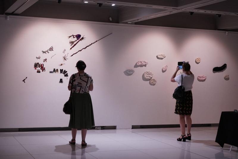 Яркие краски Татарстана: в Самаре открылась выставка современного искусства Казани