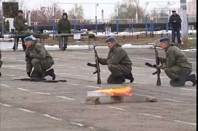 Самарских призывников познакомили с солдатским бытом