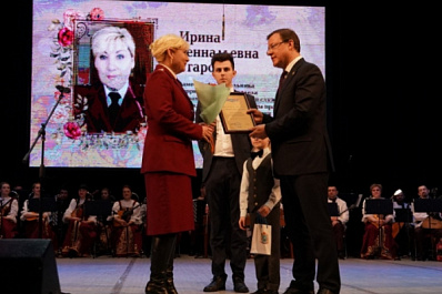 Губернатор поздравил жительниц Тольятти с наступающим праздником