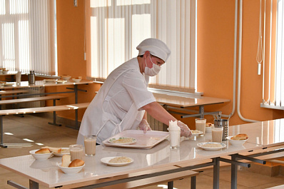 В десятках школ Самарской области модернизируют и обновят пищеблоки