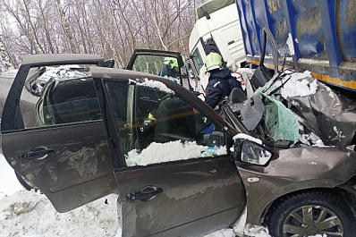 Спасатели рассказали подробности ДТП с 4 пострадавшими на трассе в Самарской области