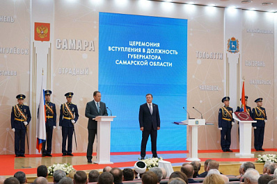 Президент АвтоВАЗа поздравил Дмитрия Азарова с вступлением в должность губернатора