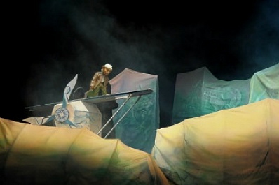 Для семей военнослужащих в Самарском театре кукол показали спектакль "Маленький принц"