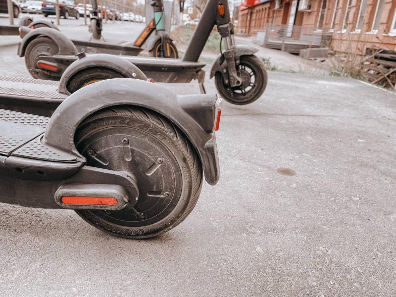 В Тольятти мужчина получил компенсацию за бракованный самокат, но не вернул товар в магазин