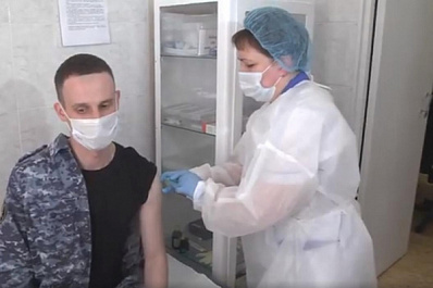 Более 100 сотрудников регионального УФСИН сделали прививку от COVID-19